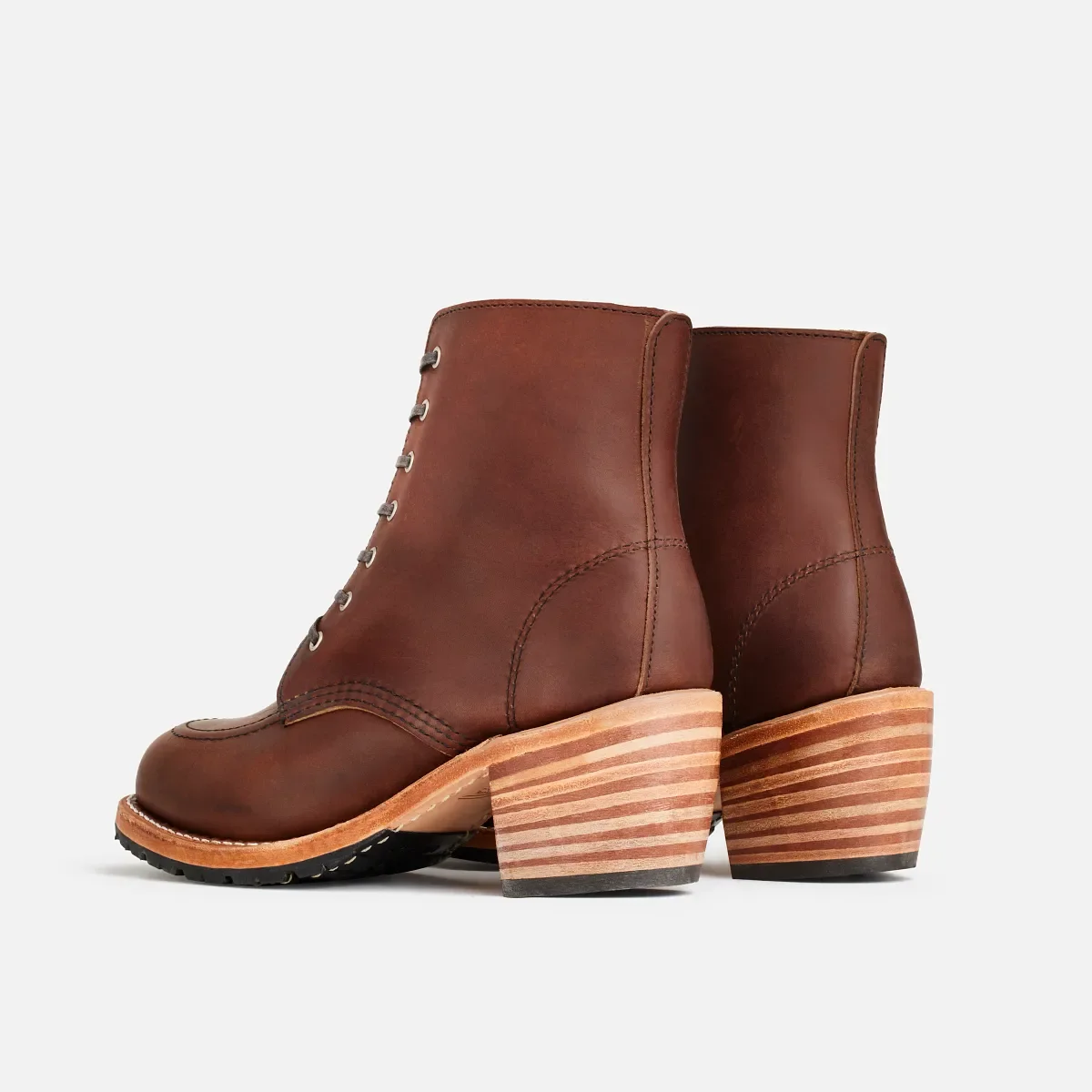 Clara Damenstiefel mit Absatz aus bernsteinfarbenem Harness-Leder
