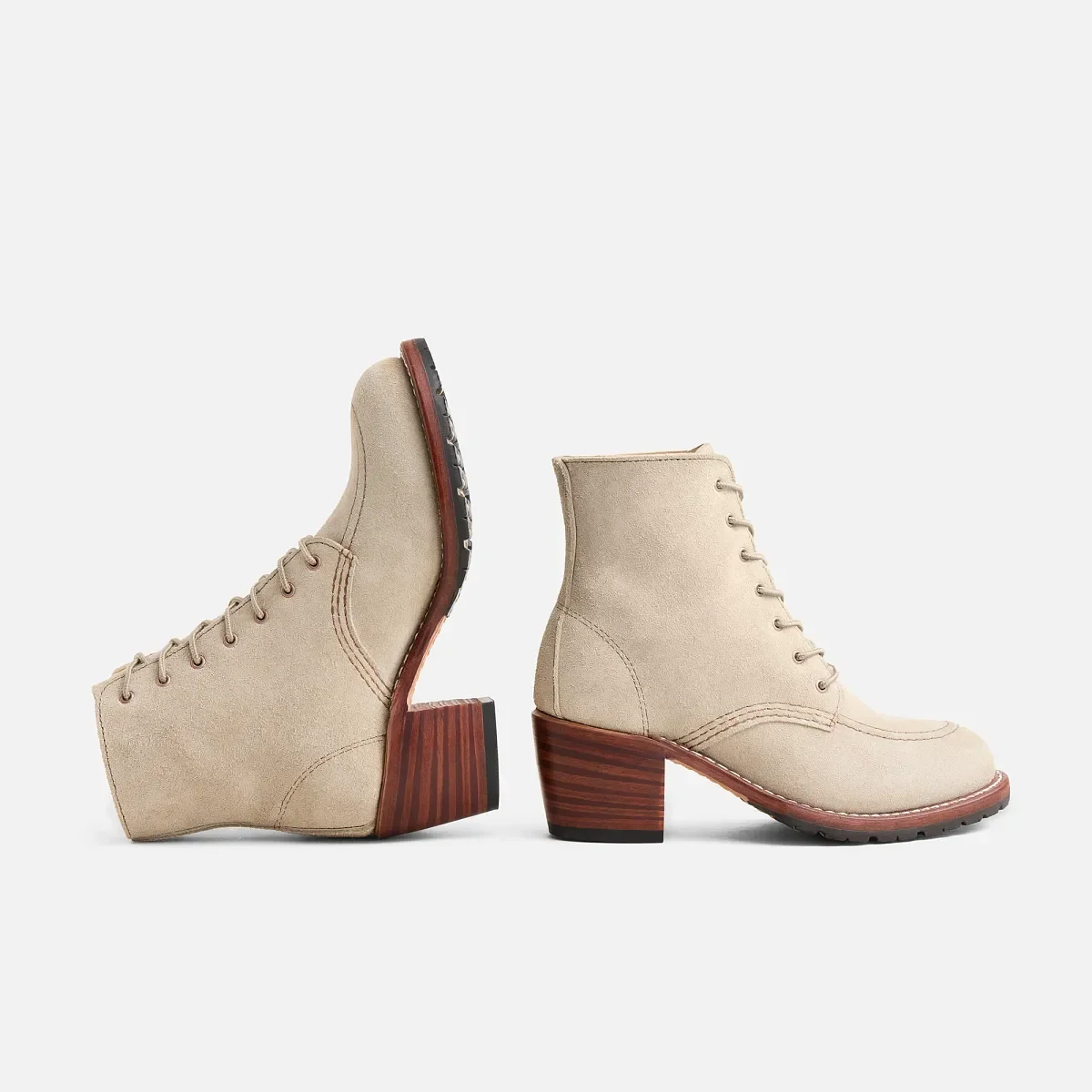 Clara Damenstiefel mit Absatz aus „White Sand“-Mohave-Leder