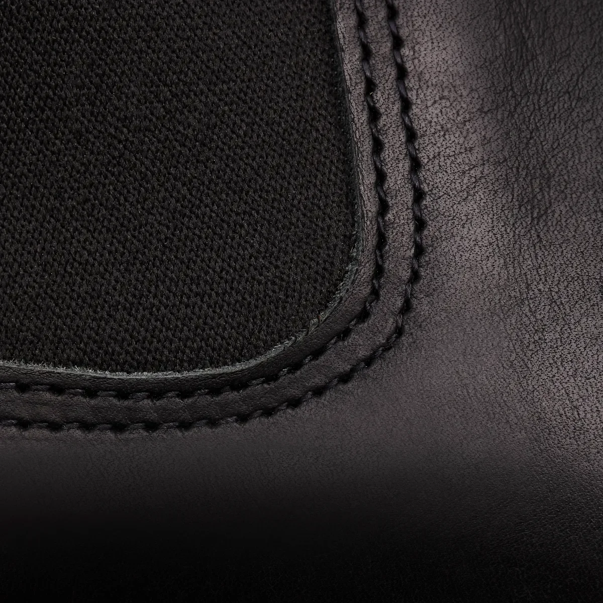 Classic Chelsea Damen-Kurzstiefel aus schwarzem Boundary-Leder