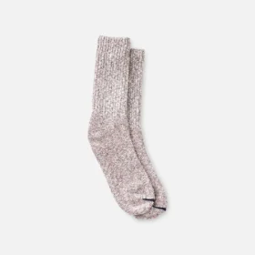 Crew-Socken aus Baumwollmischung im Ragg-Look – Unisex-Crew-Socken aus Baumwollmischung in den Farben „Hot Burgundy“, Marineblau und Weiß