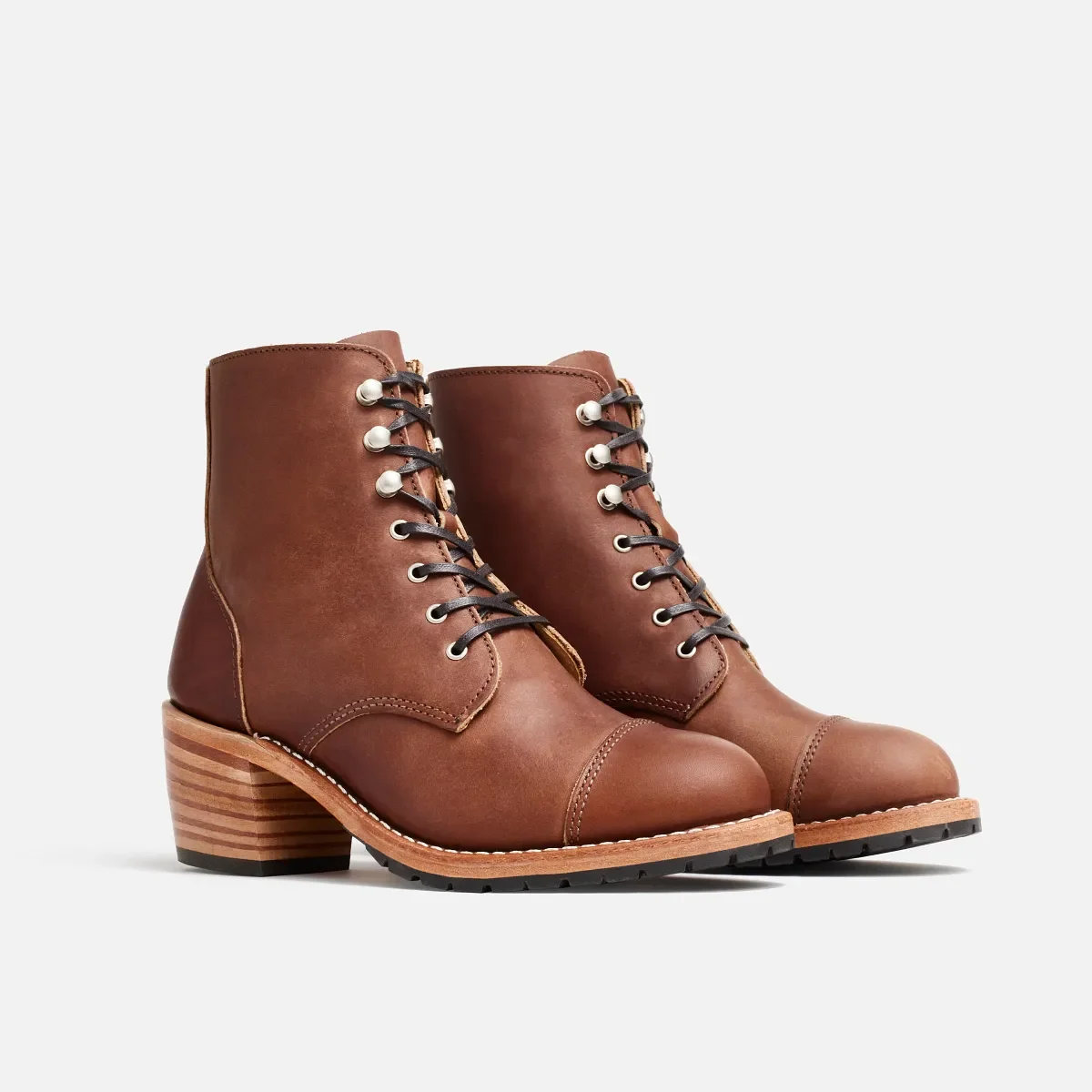 Eileen Damenstiefel mit Absatz aus bernsteinfarbenem Harness-Leder