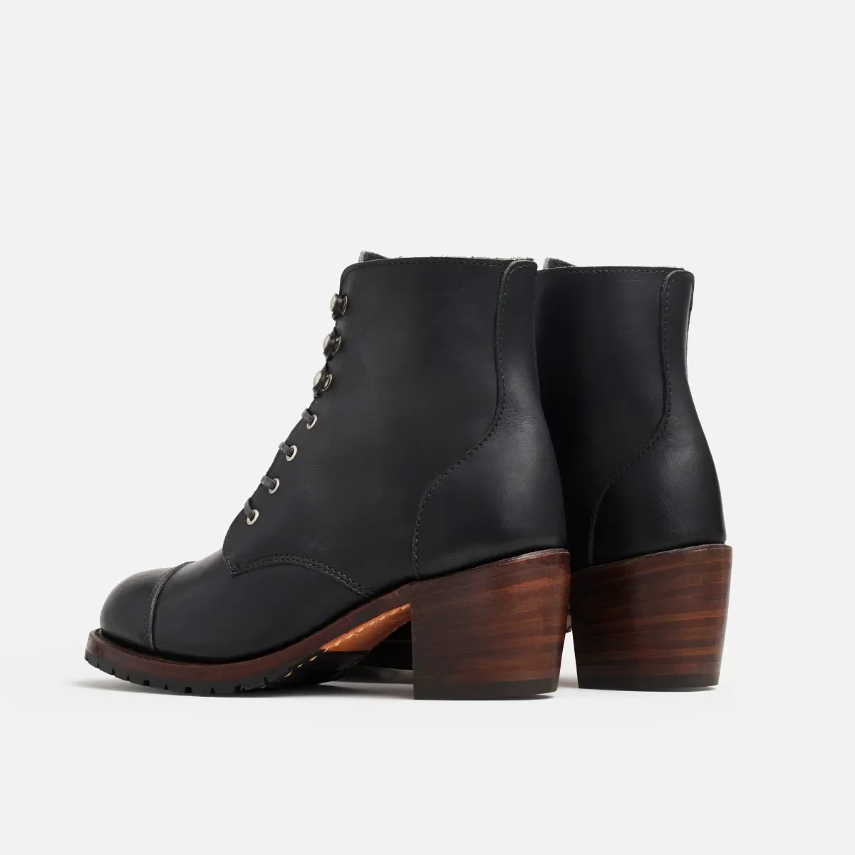 Eileen Damenstiefel mit Absatz in „Black Boundary“