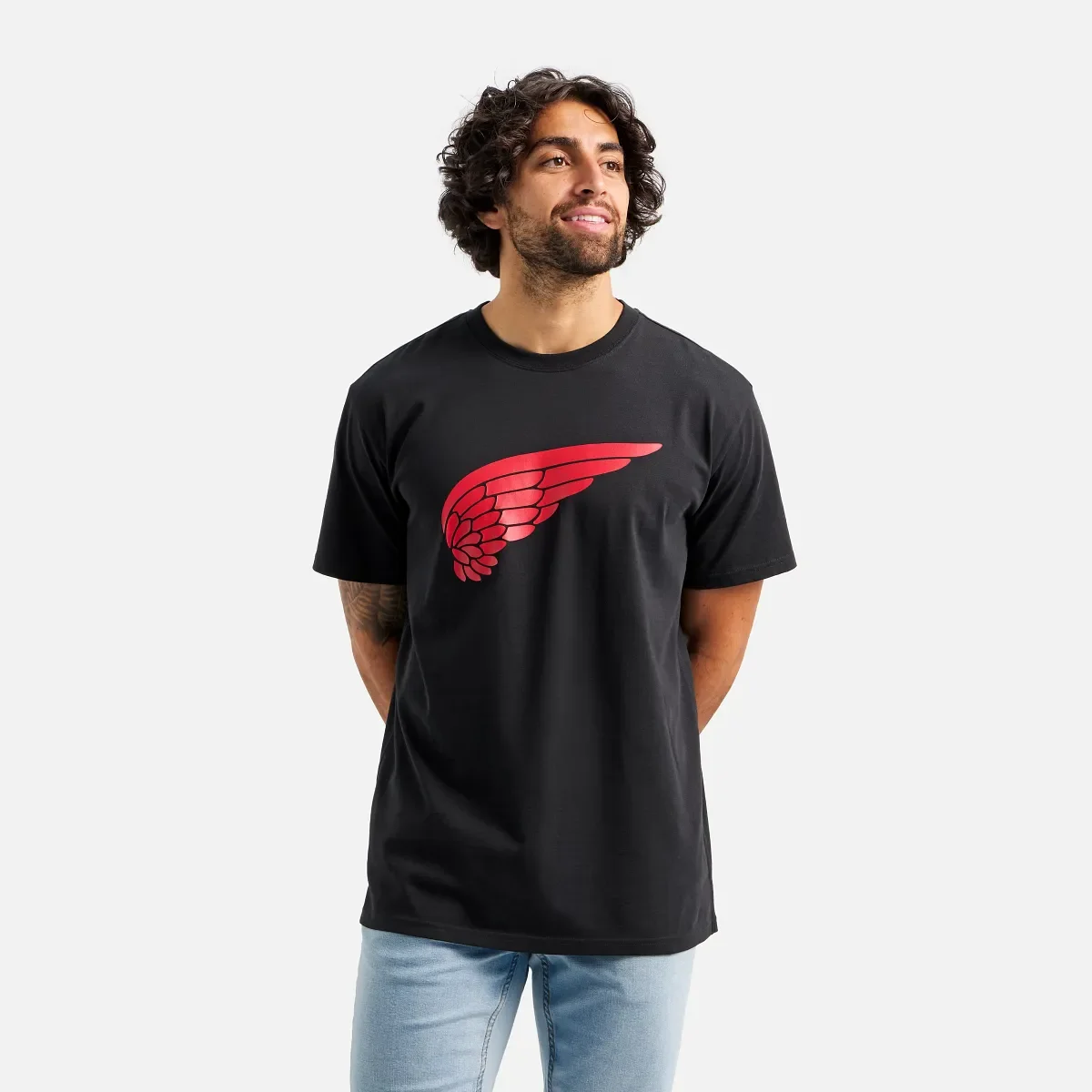 Kurzarm-T-Shirt mit Flügelmotiv – Herren-Kurzarmhemd in Schwarz
