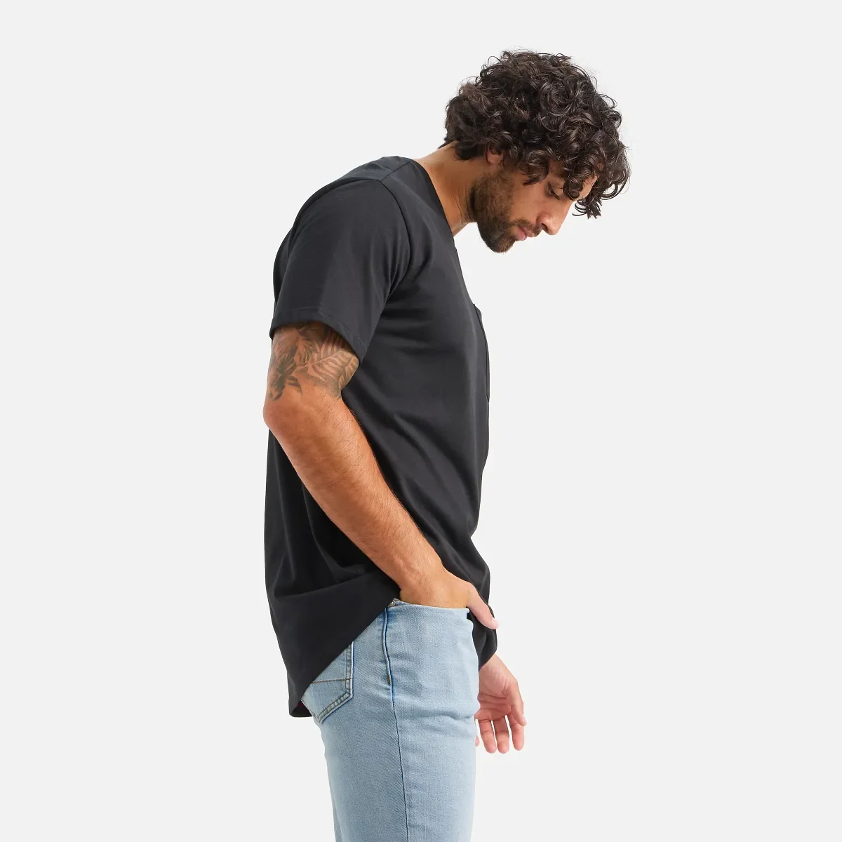 Kurzarm-T-Shirt mit Tasche Herren-Kurzarm-T-Shirt in Schwarz